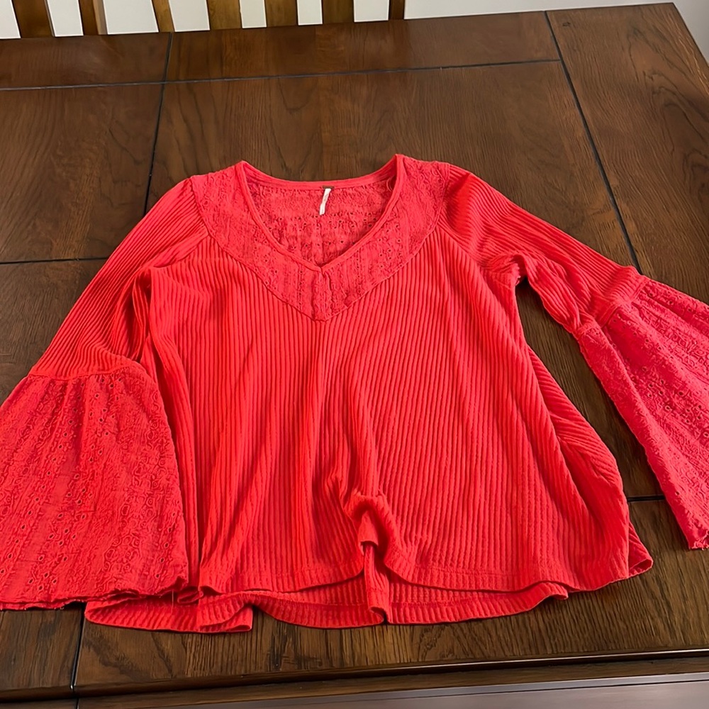 Free People long sleeve Knit Shirt in Size S